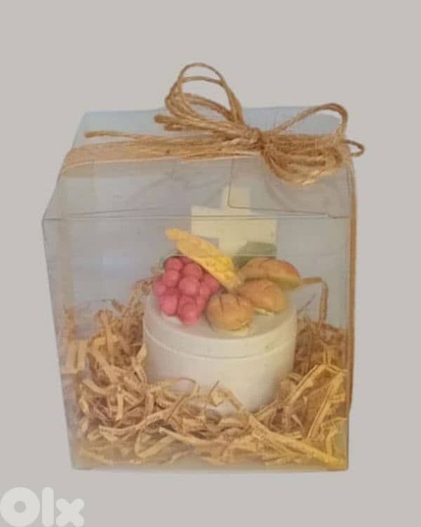 Handmade souvenirs 1
