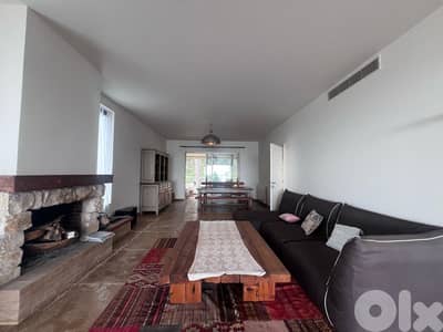 Apartment for sale in Baabdat! شقة للبيع في بعبدات!