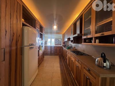 Apartment for sale in Baabdat! شقة للبيع في بعبدات!