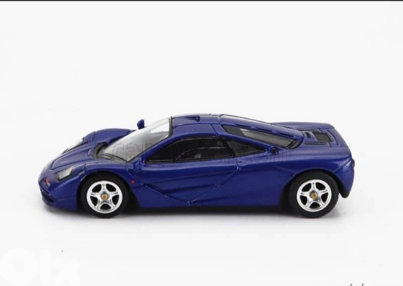 Mclaren F1 diecast car model 1;64. 1