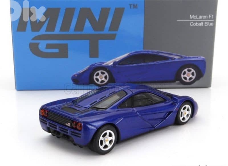 Mclaren F1 diecast car model 1;64. 2