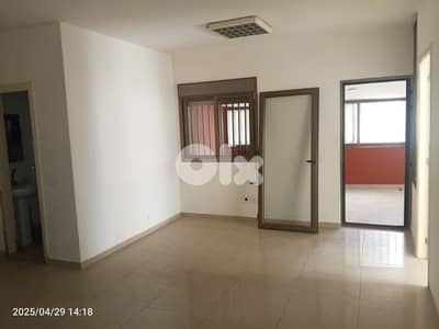140 Sqm | Office for rent in Hazmieh