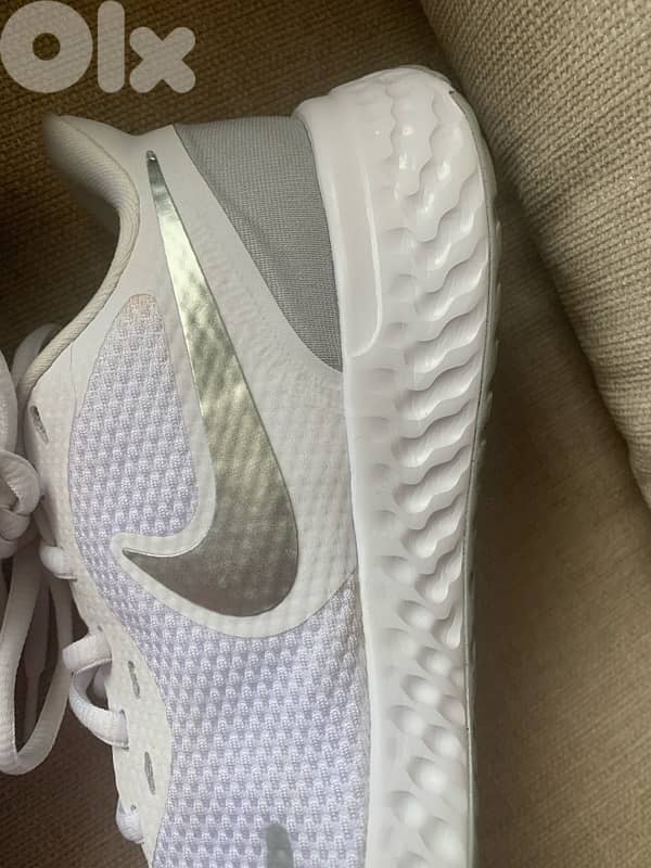Original Nike Revolution 5 women’s running shoe 4
