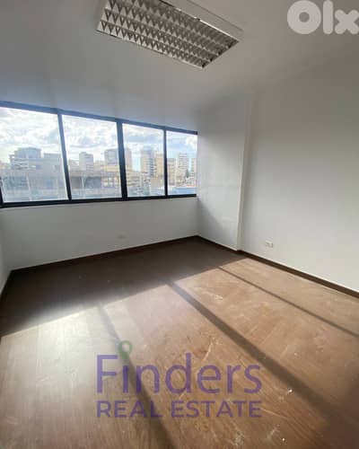 Office for rent in Dekwaneh! مكتب للإيجار في الدكوانة!