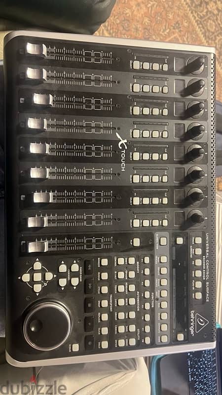 Behringer X-Touch Universal Control Surface 0