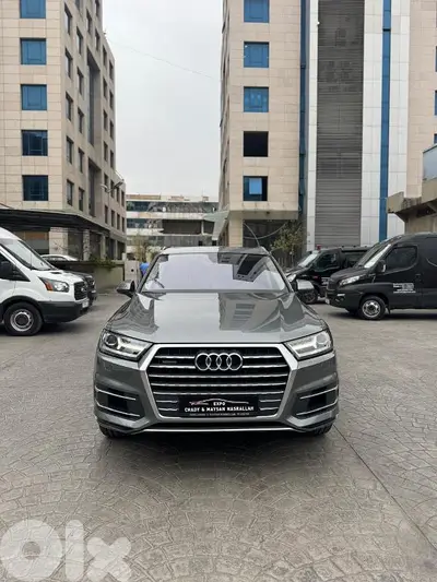 Audi Q7 2017 company source
