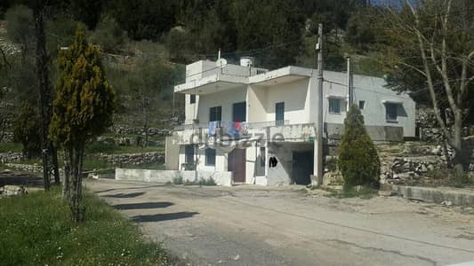 Kfour 800sqm land + house