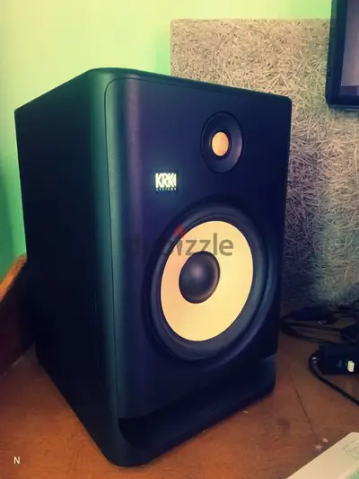 KRK ROKIT 8 G4 + neutrik xlr cables