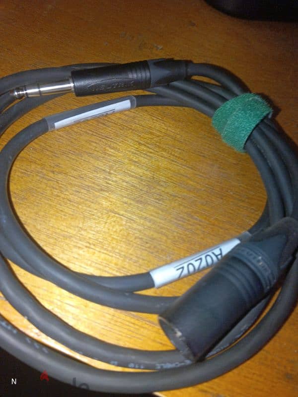 KRK ROKIT 8 G4 + neutrik xlr cables 5
