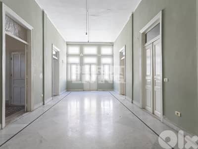 Charming Character | Heigh Ceiling | Sunny Charming Character | Heigh Ceiling | Sunny