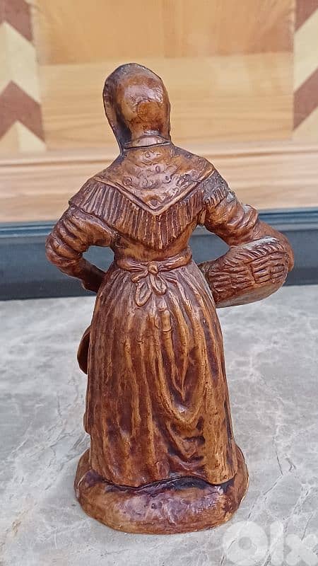 antique 6