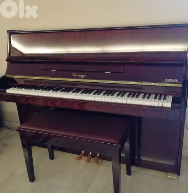 Discounts on pianos up to 40% 13