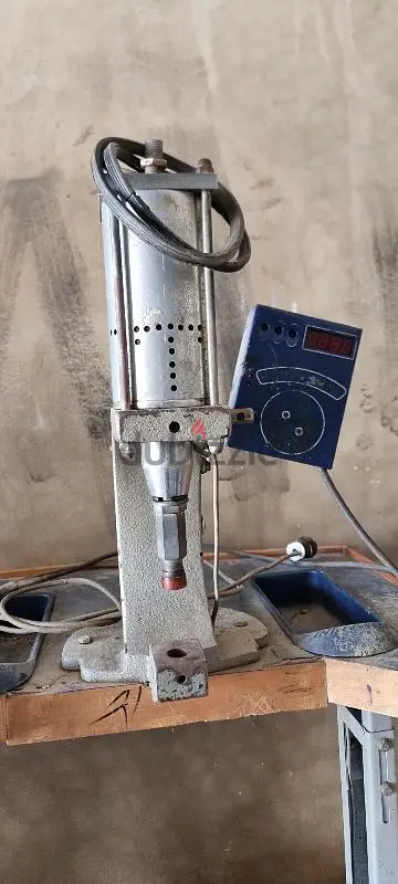 معمل خياطة (٩ مكنات)