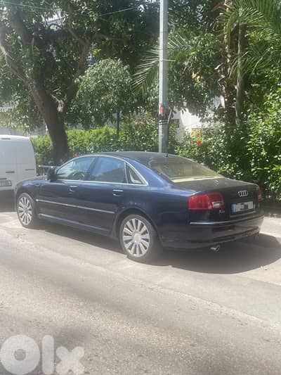 Audi A8 2004