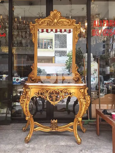 كونسول فرنسي حفر روعة الفخامة والتميز انتيك خشب زين تلبيس ورق الذهب