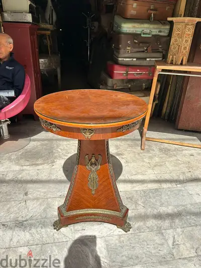 frensh table salonطاولة صالون فرنسية مبرومة وجه زجاج روعة frensh table salonطاولة صالون فرنسية مبرومة وجه زجاج روعة