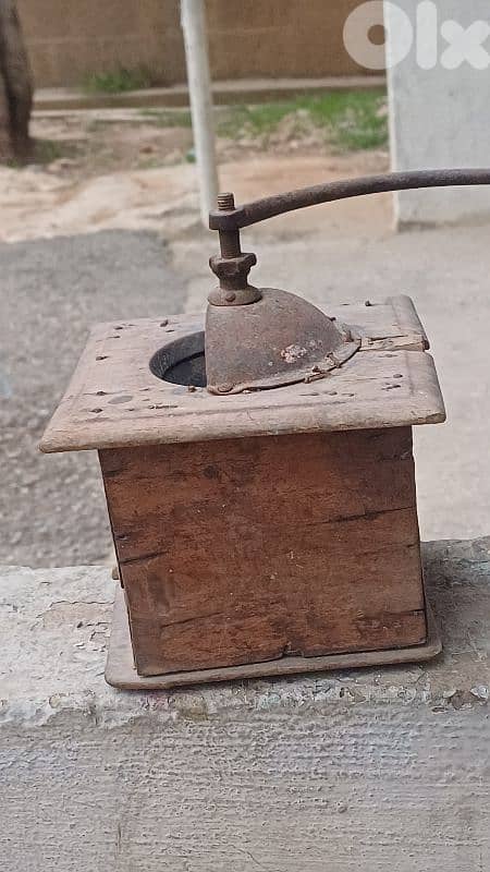 antique 3