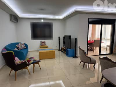 Apartment for rent in Adlieh شقة للإيجار في العدلية