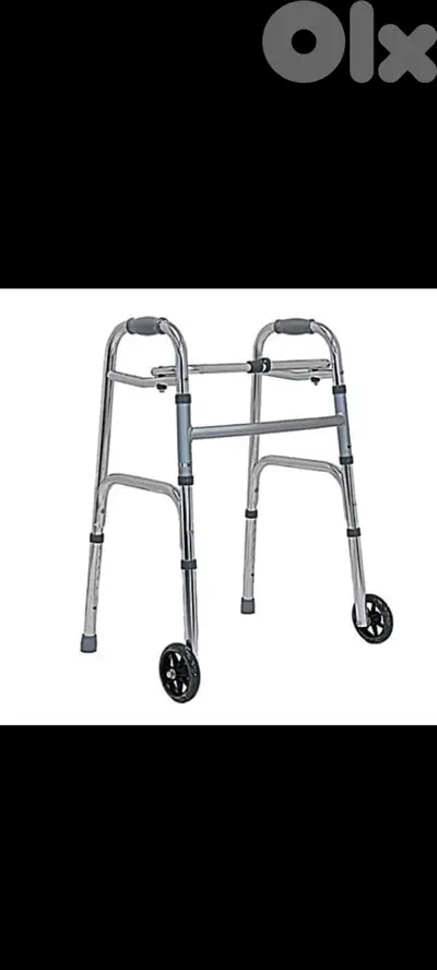 Medical walker with wheels