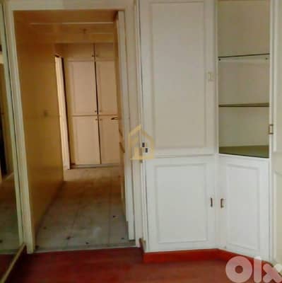 Apartment for sale in Mar Elias HN104 شقة للبيع في مار الياس