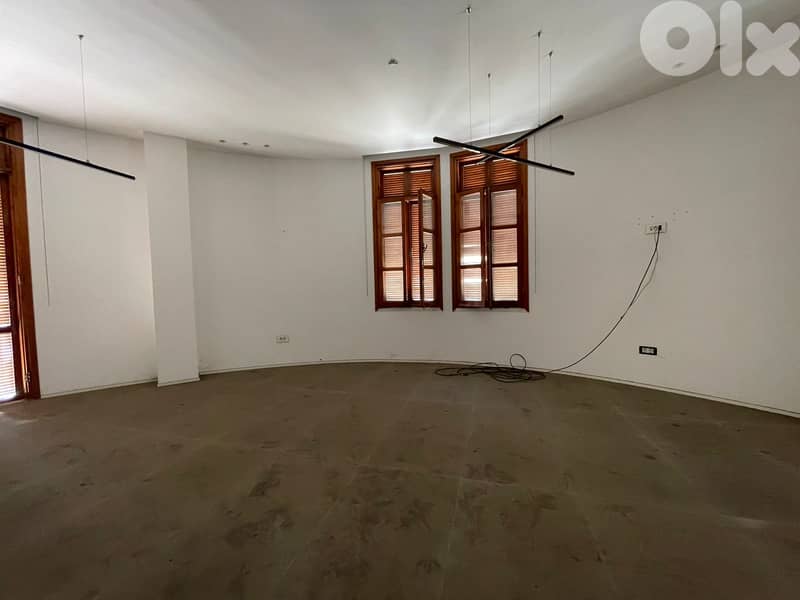 JH25-4106 Office 200m2 for rent in Downtown Beirut, $ 2,450 cash 0