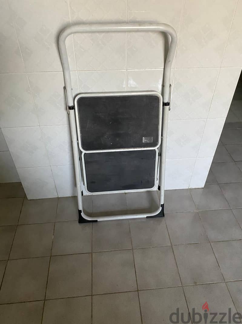 Ladder 2 steps 2