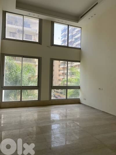 Apartment (licensed as office use too)
