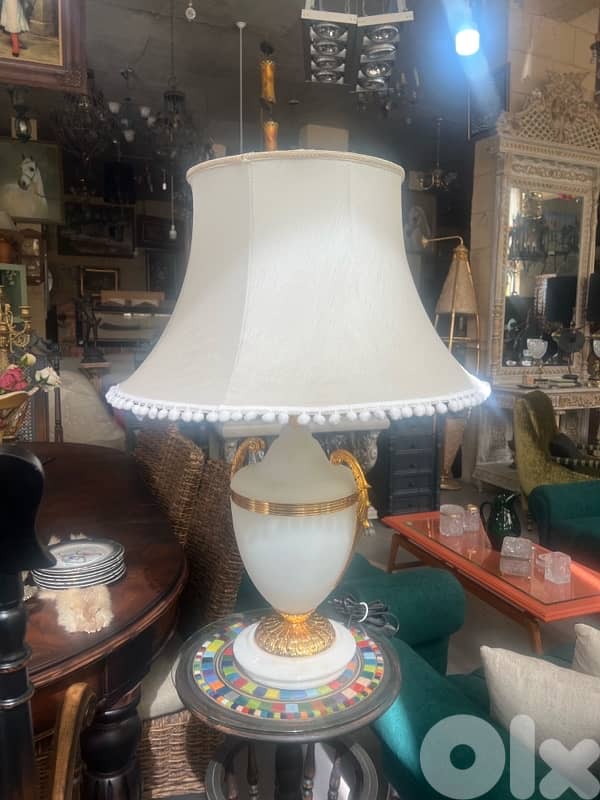 warm light globe 0