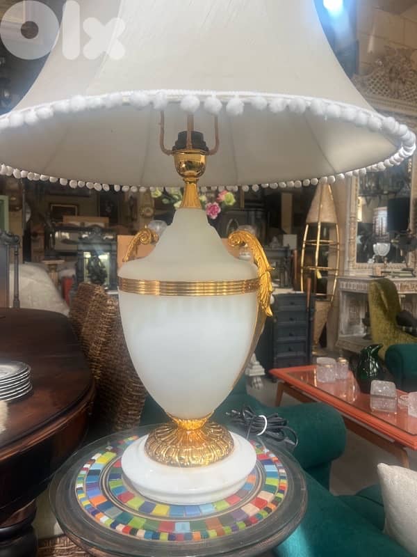 warm light globe 1