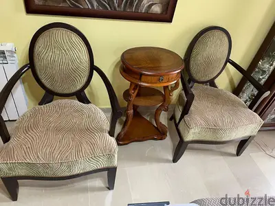 ٢ كراسي فدار للصالون بحالةجيدة جداً