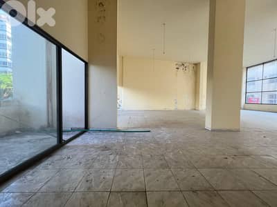Showroom for sale in Hamra صالة عرض للبيع في الحمرا