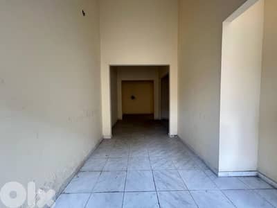 Showroom for Rent in Hamra صالة عرض للإيجار في الحمرا