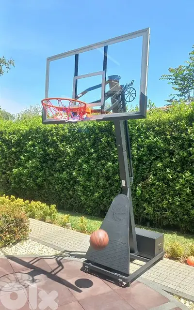 only 499$ movable hoop basketball (super easy to do slam dunks)