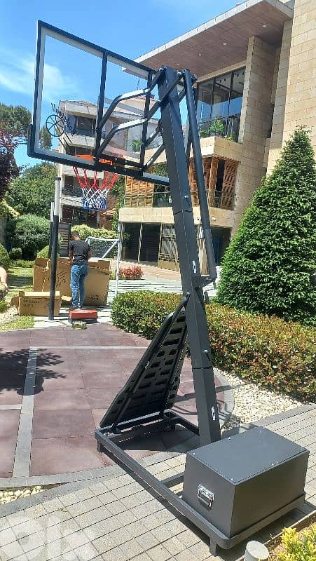 only 499$ movable hoop basketball (super easy to do slam dunks) 1