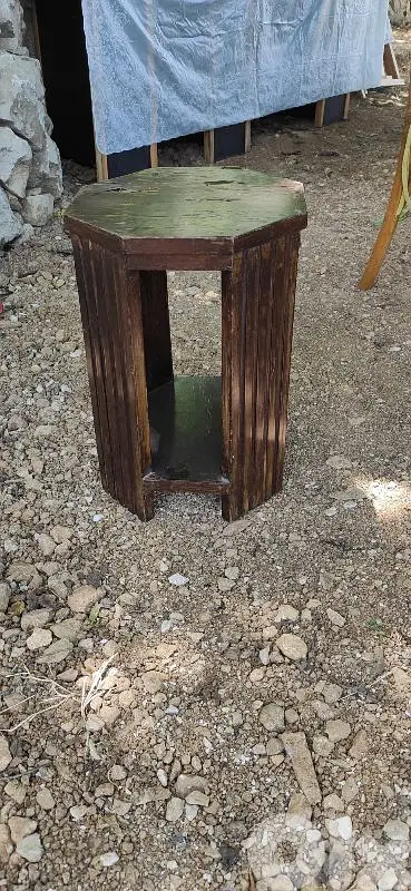 wood arabesque tables