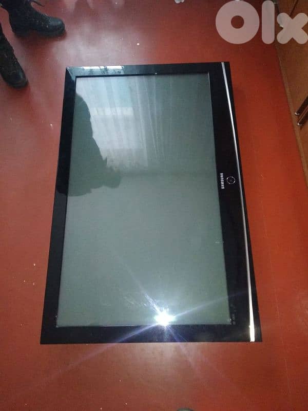 Samsung Plasma Tv 50" very clean 0