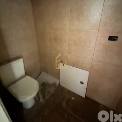 Office for rent in Downtown HN110 مكتب للإيجار في وسط المدينة