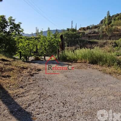 EXLUSIVE prime Land for sale in Chartoun أرض مميزة للبيع في شارتون