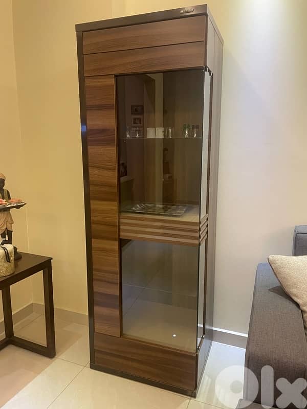 modern display cabinet. excellent condition 1
