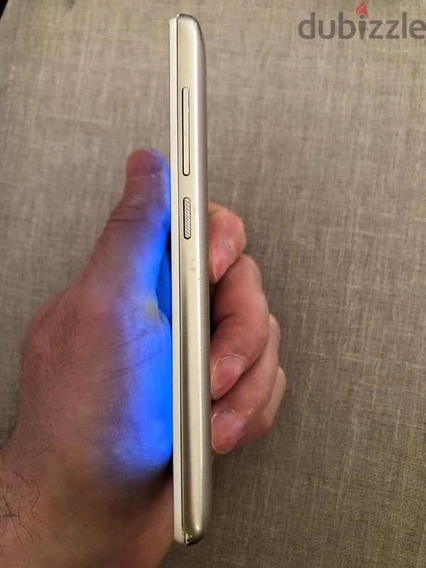 Alcatel 1  5033D 3