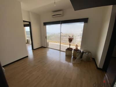 A 150 m2 Office having an open sea view for rent in Kaslik-الكسليك