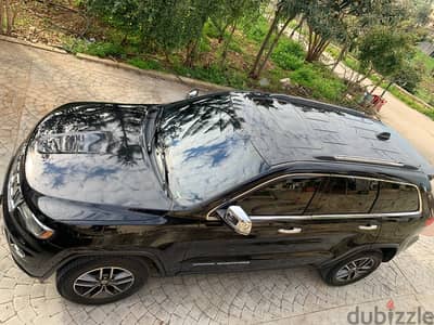 Grand Cherokee 2018 | Limited (Black on Black) | 73k Miles - Clean