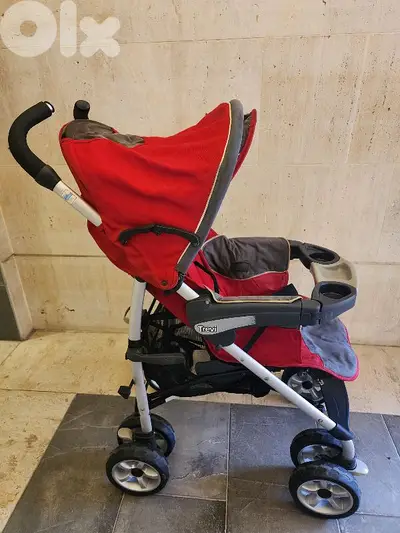 trevi set chicco( stroller,car seat) red and grey color