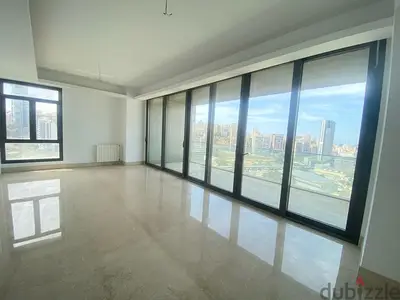 Beautiful modern and bright high end bld