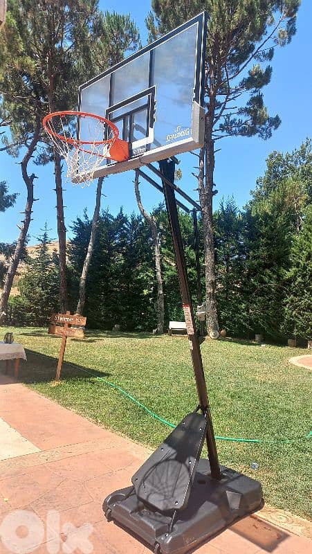 Now 330$ movable hoop basketball (spalding) 0