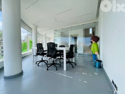 JH25-4132 Unfurnished Office 100m2 for rent in Achrafieh, $ 1,700 cash