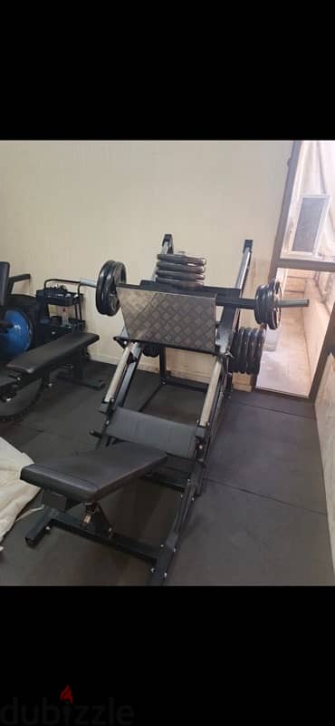 leg press like new 1