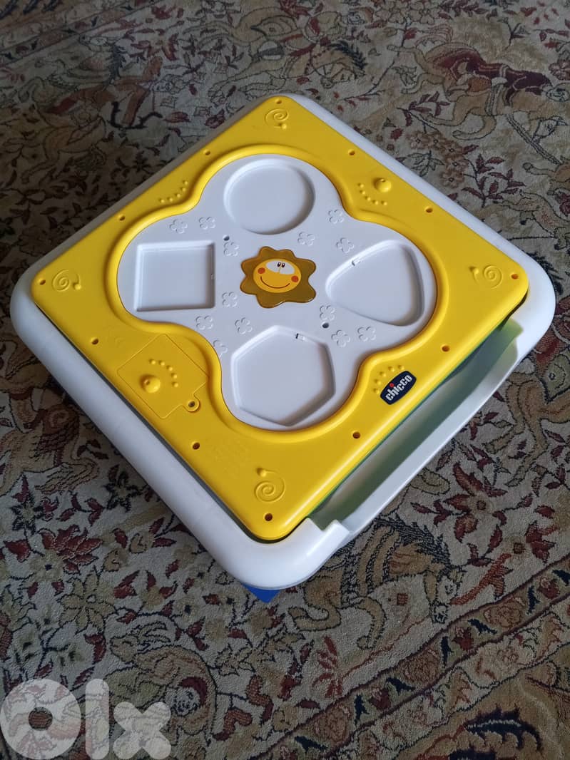 Chicco stading table 2