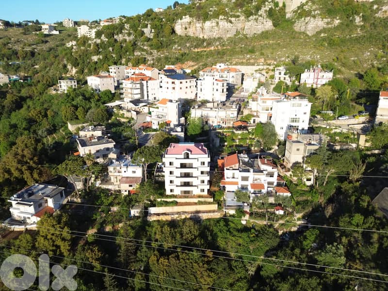 L14898-A High-End Well Constructed Building For Sale In Bikfaya 1