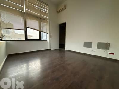 Kaslik | Prime Location | 110m² Office / Clinic | 4 Rooms | Parking